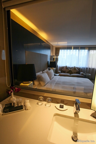 Imagen de la habitación del Hotel Concorde Singapore. Foto 4