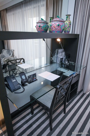 Imagen de la habitación del Hotel Concorde Singapore. Foto 8