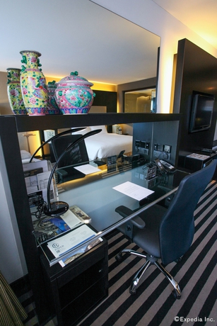 Imagen de la habitación del Hotel Concorde Singapore. Foto 11