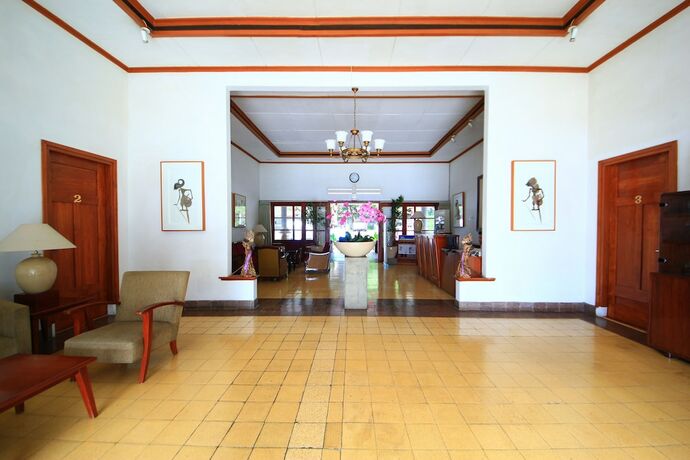 Imagen general del Hotel Concordia, Bandung. Foto 1