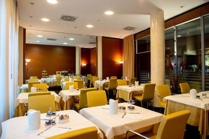 Imagen del bar/restaurante del Hotel Concordia, Bellaria. Foto 4