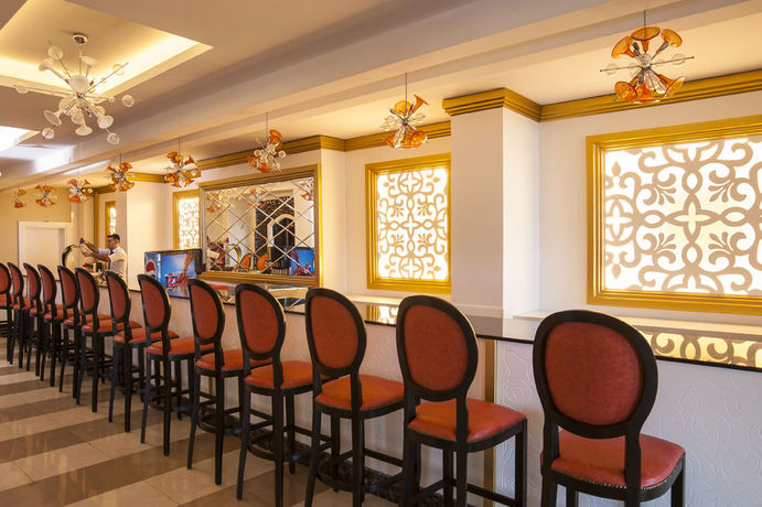 Imagen del bar/restaurante del Hotel Concordia Celes Beach - Ultra All Inclusive. Foto 2