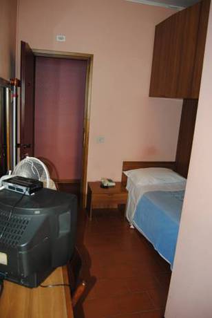 Imagen de la habitación del Hotel Concordia, Chiaravalle Della Colomba. Foto 10