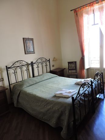 Imagen de la habitación del Hotel Concordia, Palermo. Foto 5