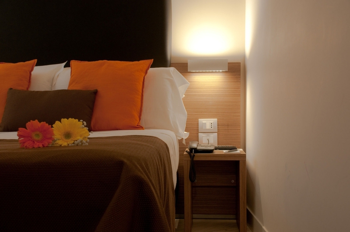 Imagen general del Hotel Concordia, Plaza de España. Foto 1