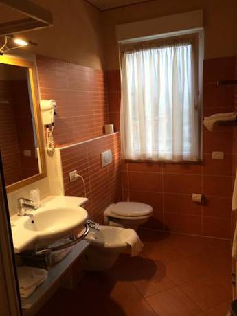 Imagen de la habitación del Hotel Concordia, Porlezza. Foto 4