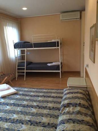 Imagen de la habitación del Hotel Concordia, Porlezza. Foto 8