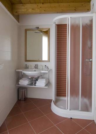 Imagen de la habitación del Hotel Concordia, Porlezza. Foto 16