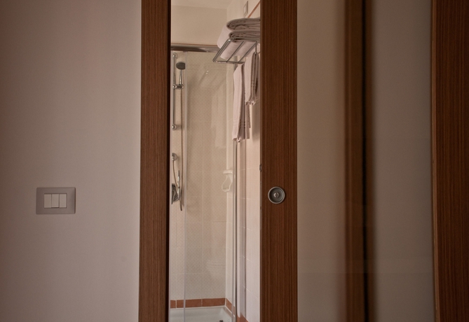 Imagen de la habitación del Hotel Concordia, Roma. Foto 2