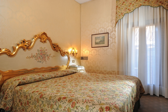 Imagen de la habitación del Hotel Concordia, San Marco. Foto 15