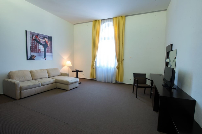 Imagen de la habitación del Hotel Concordia, Targu-Mures. Foto 9