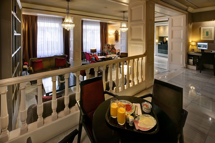 Imagen de los interiores del Hotel Condado, Eixample. Foto 12