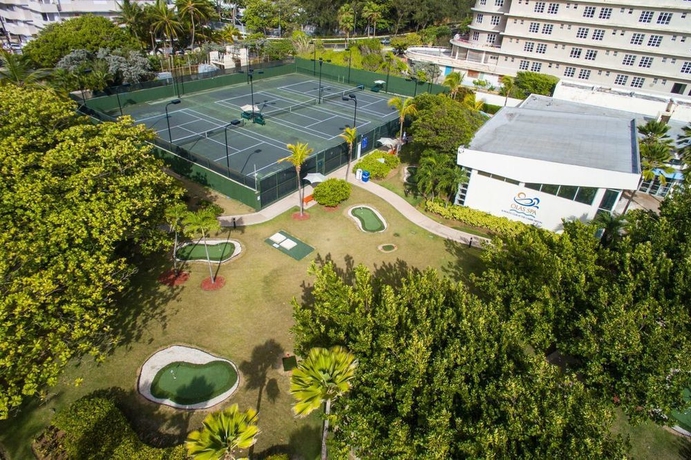 Imagen de los exteriores del Hotel Condado Lagoon Villas At Paseo Caribe. Foto 13