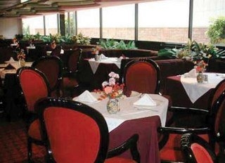 Imagen del bar/restaurante del Hotel Condado Plaza. Foto 2