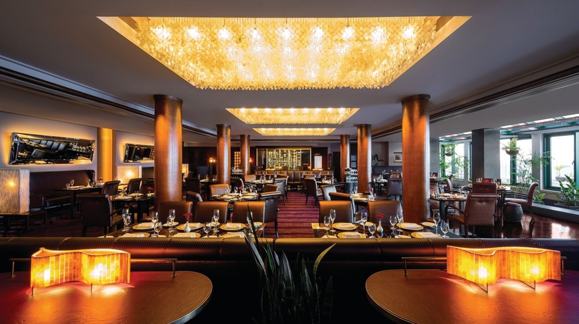 Imagen del bar/restaurante del Hotel Condado Vanderbilt. Foto 2