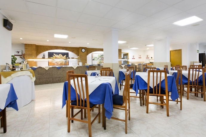 Imagen del bar/restaurante del Hotel Condal, Benidorm. Foto 4