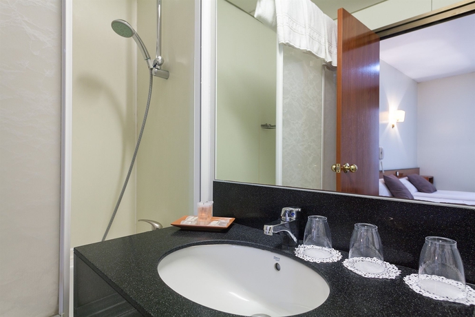 Imagen de la habitación del Hotel Condal, Las Ramblas. Foto 10