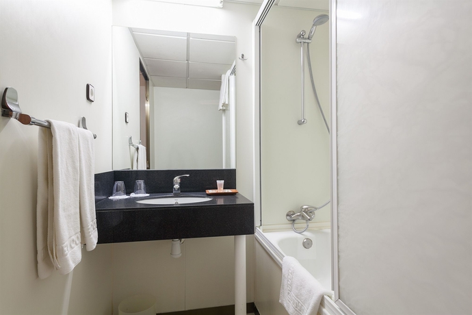 Imagen de la habitación del Hotel Condal, Las Ramblas. Foto 11