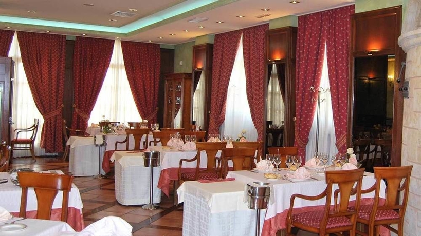 Imagen del bar/restaurante del Hotel Conde Ansúrez. Foto 3