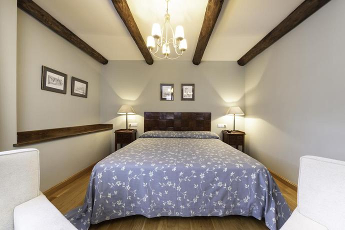 Imagen de la habitación del Hotel Conde Aznar. Foto 4