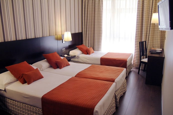 Imagen de la habitación del Hotel Conde Duque Bilbao. Foto 6