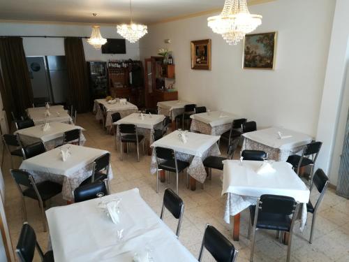 Imagen de la habitación del Hotel Conde. Foto 8