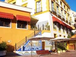 Imagen de los exteriores del Hotel Conde La Vallesa. Foto 6