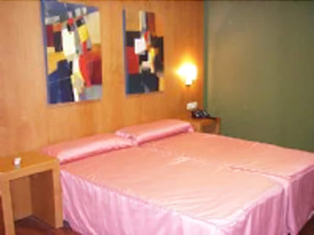 Imagen de la habitación del Hotel Condedu Badajoz. Foto 13