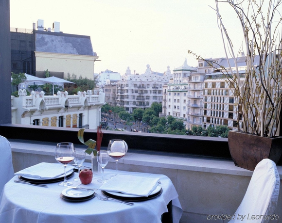 Imagen de la habitación del Hotel Condes De Barcelona. Foto 3