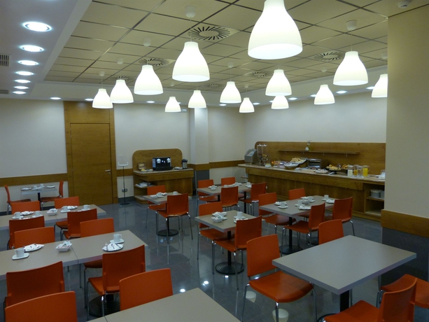 Imagen del bar/restaurante del Hotel Condes De Haro. Foto 4