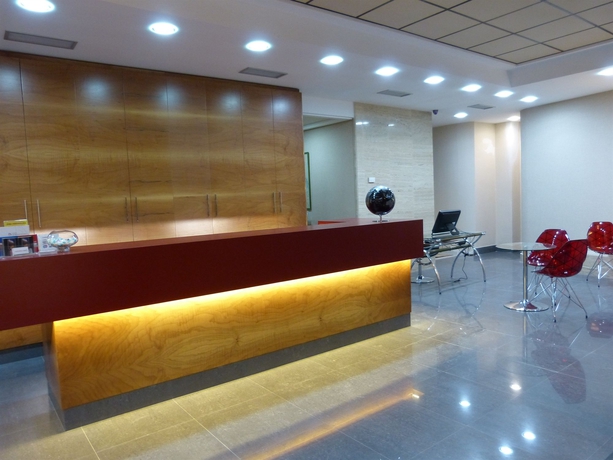 Imagen de los interiores del Hotel Condes De Haro. Foto 11