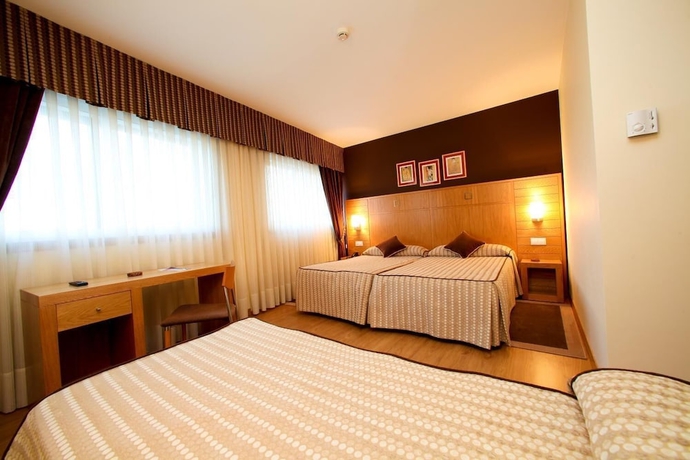 Imagen de la habitación del Hotel Condes De Lemos. Foto 15