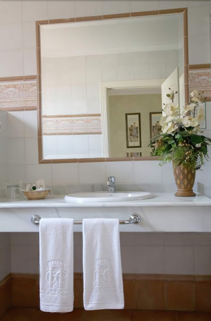 Imagen de la habitación del Hotel Condesa De Chinchón. Foto 17