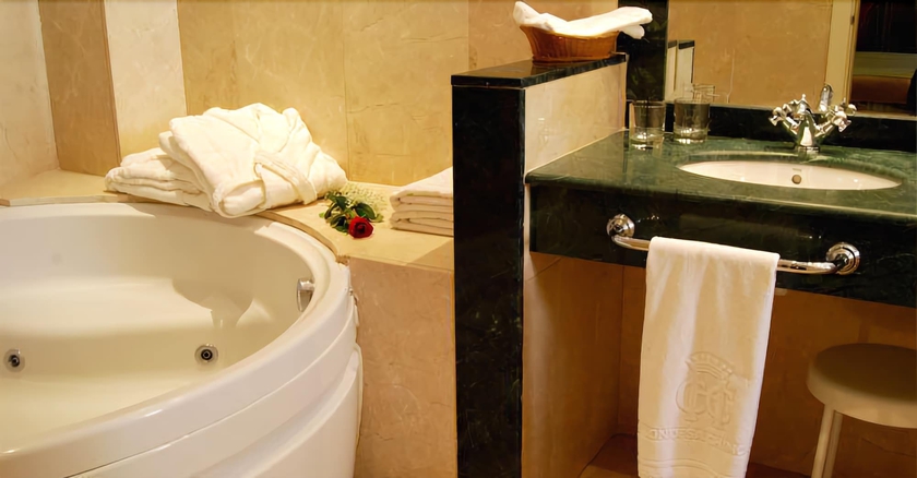 Imagen de la habitación del Hotel Condesa De Chinchón. Foto 18