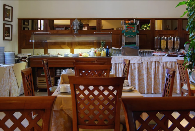 Imagen del bar/restaurante del Hotel Condesa De Chinchón. Foto 3