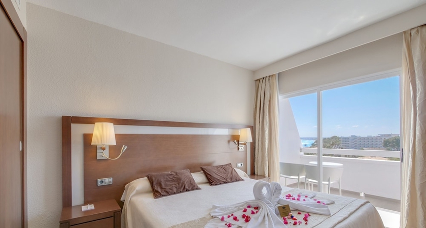 Imagen de la habitación del Hotel Condesa. Foto 8