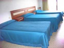 Imagen de la habitación del Hotel Condestable, Benidorm - Playa Poniente. Foto 17