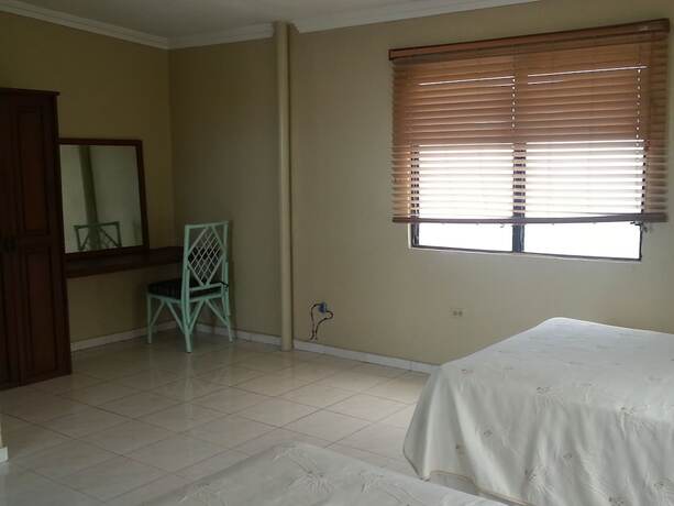 Imagen general del Hotel Condo Carey. Foto 4