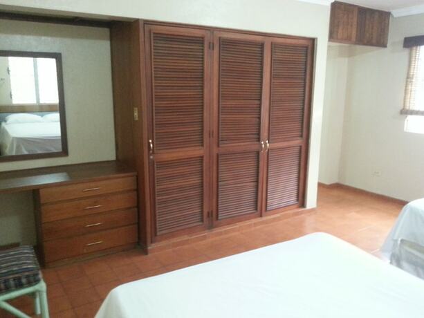Imagen general del Hotel Condo Carey. Foto 10