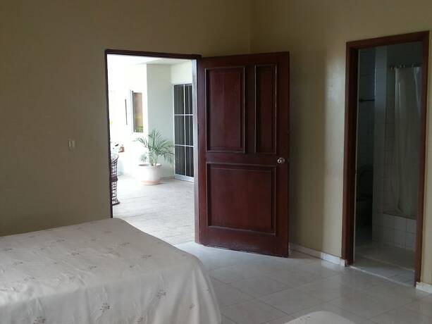 Imagen general del Hotel Condo Carey. Foto 16