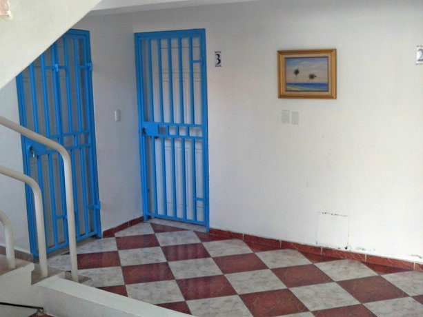 Imagen de los interiores del Hotel Condo Carla. Foto 18