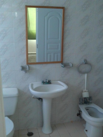 Imagen de la habitación del Hotel Condo Carla. Foto 4