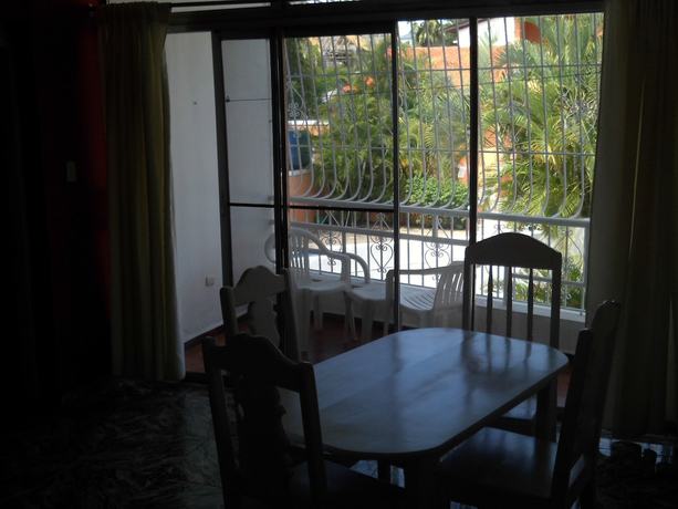 Imagen de la habitación del Hotel Condo Carla. Foto 12