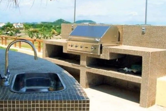 Imagen de los exteriores del Hotel Condo Carla Marina. Foto 16