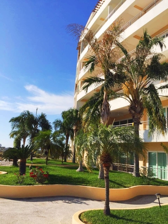 Imagen de los exteriores del Hotel Condo Carla Marina. Foto 17