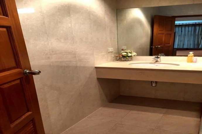 Imagen general del Hotel Condo Chamchuri. Foto 7