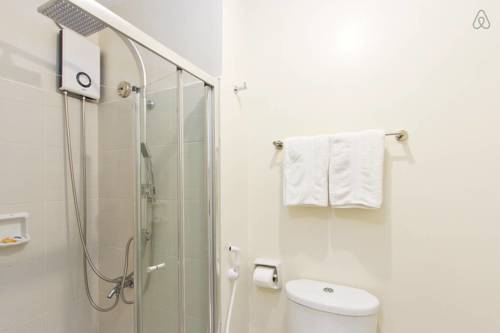 Imagen de la habitación del Hotel Condo Studio Luxe In Princeton Residences. Foto 6