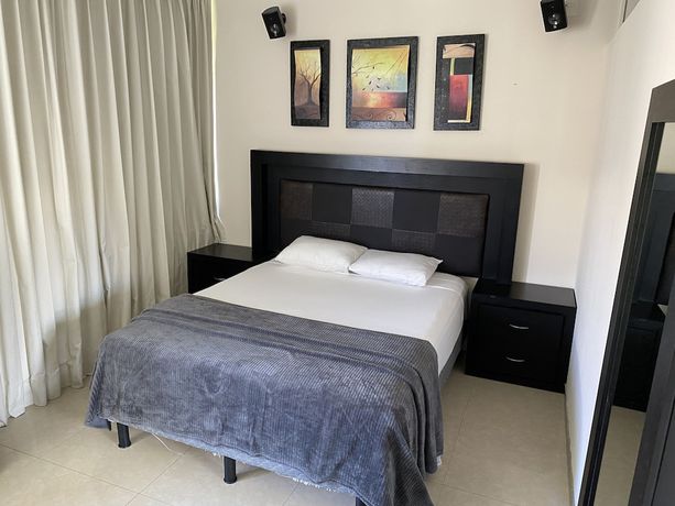 Imagen de la habitación del Hotel Condo in Ocean Front resort. Foto 3