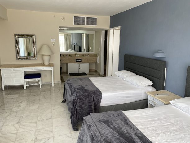 Imagen de la habitación del Hotel Condo in Ocean Front resort. Foto 10