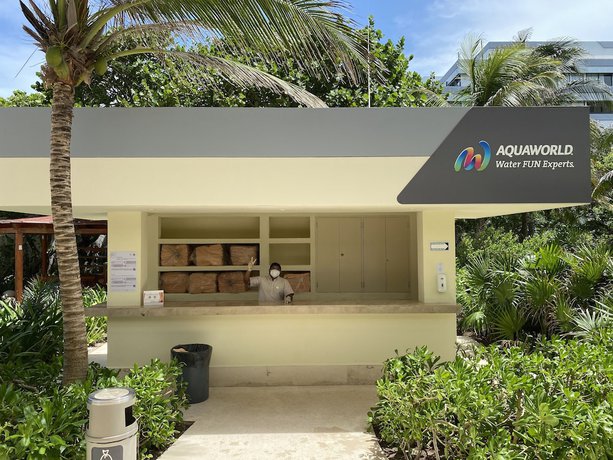 Imagen de los interiores del Hotel Condo in Ocean Front resort. Foto 20